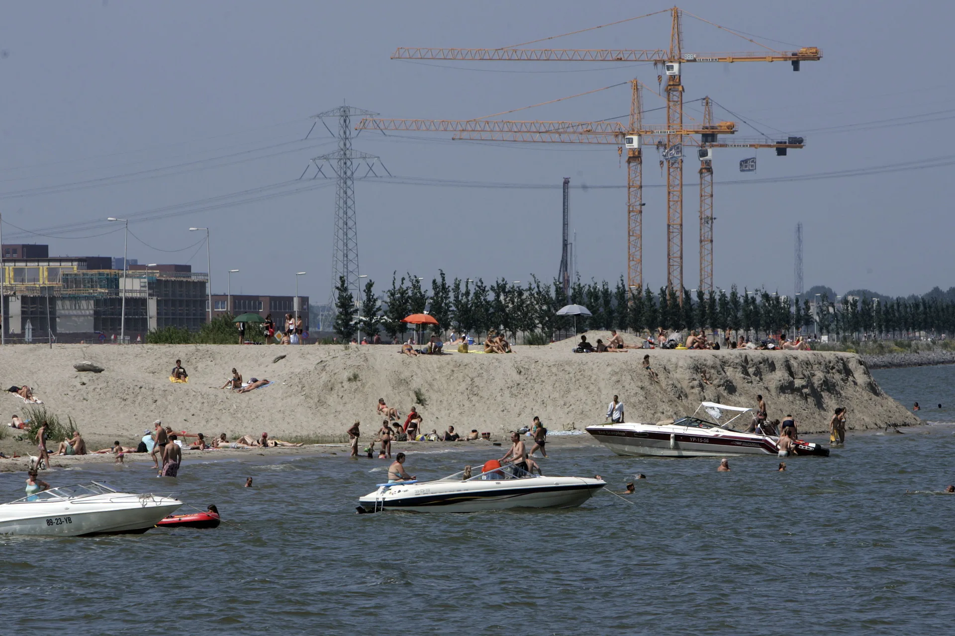 Amsterdam Unpacked: Your Essential Guide for a Smooth Dutch