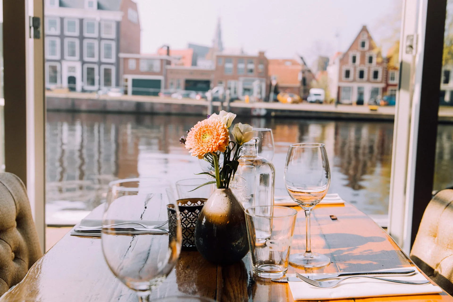 Haarlem Dining: 10 Essential Eateries for the Modern Foodie
