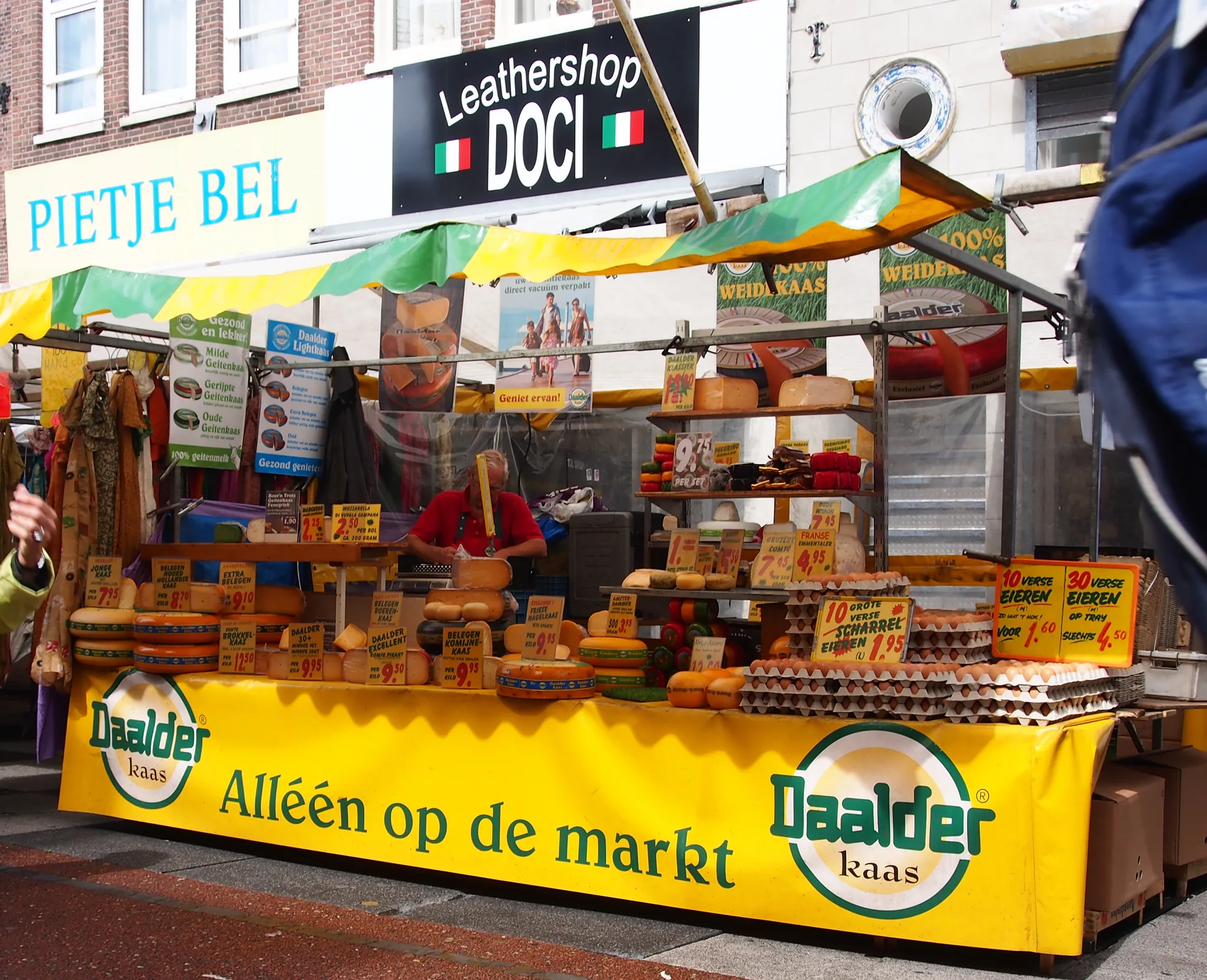 Eating Like a Local: Amsterdam's Best Budget-Friendly Food Experiences
