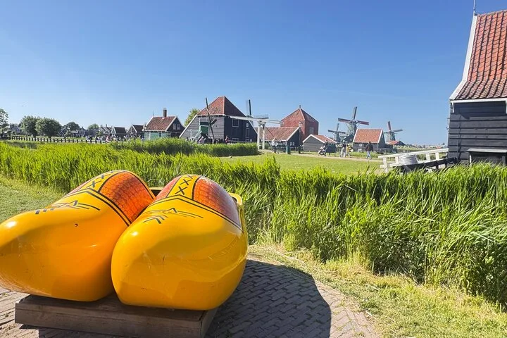 Escape Amsterdam: E-Bike to Zaanse Schans Windmills & Zaandam